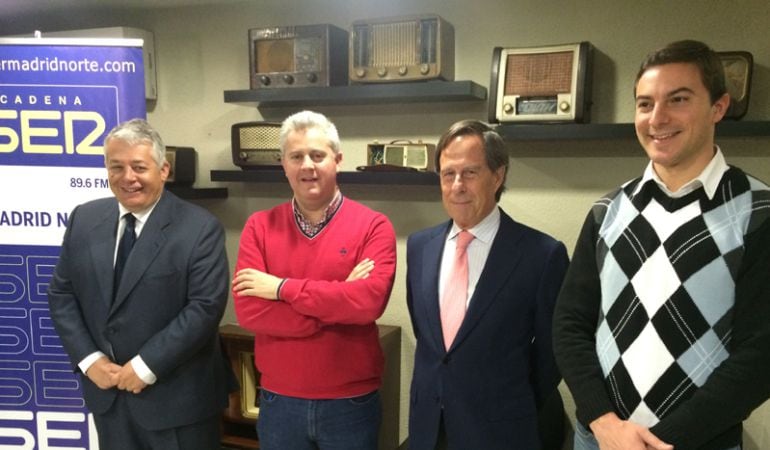 Fotografía previa al debate electoral del 20D de los alcaldes de la zona norte de Madrid