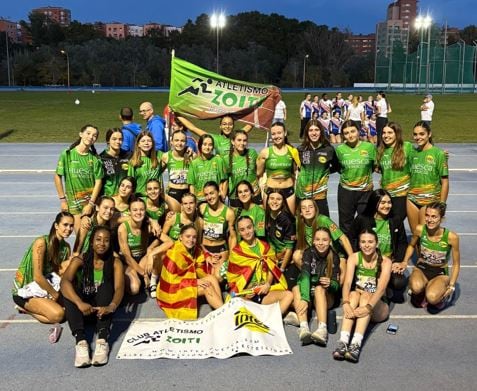 Equipo femenino Sub16 de Intec Zoiti que fue segundo en Manresa