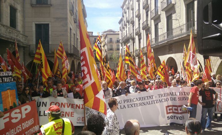 La manifestació, a Plaça del Vi.