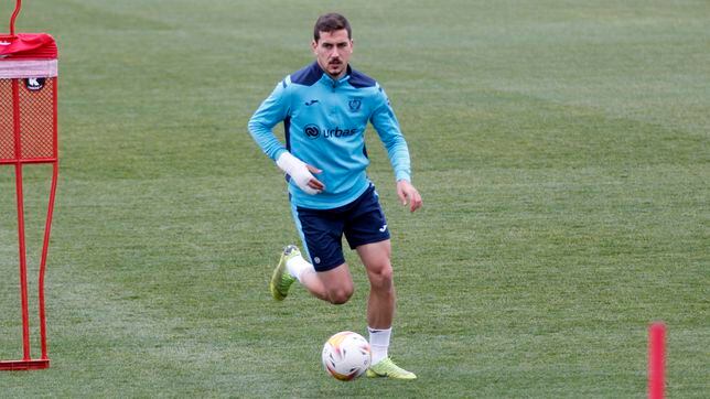 Javi Hernández entrenant amb el Leganés