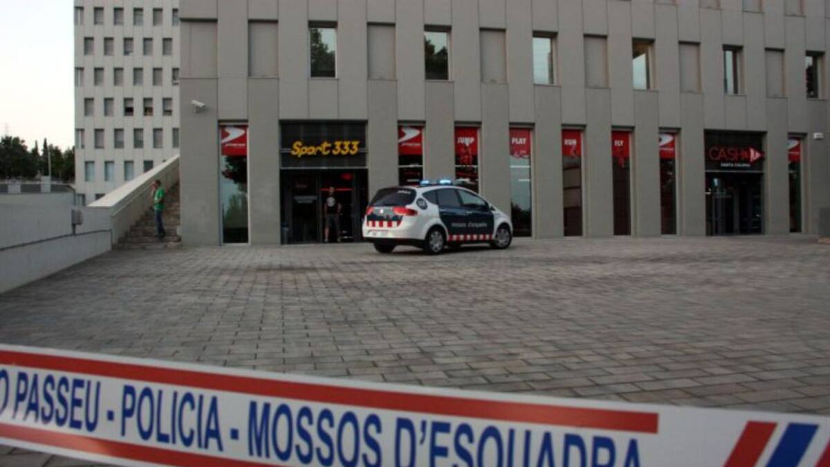 A prisión un ludópata por disparar a un trabajador de un salón de juegos de Santa Coloma
