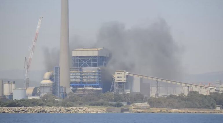 Incendio en Central Térmica de Los Barrios