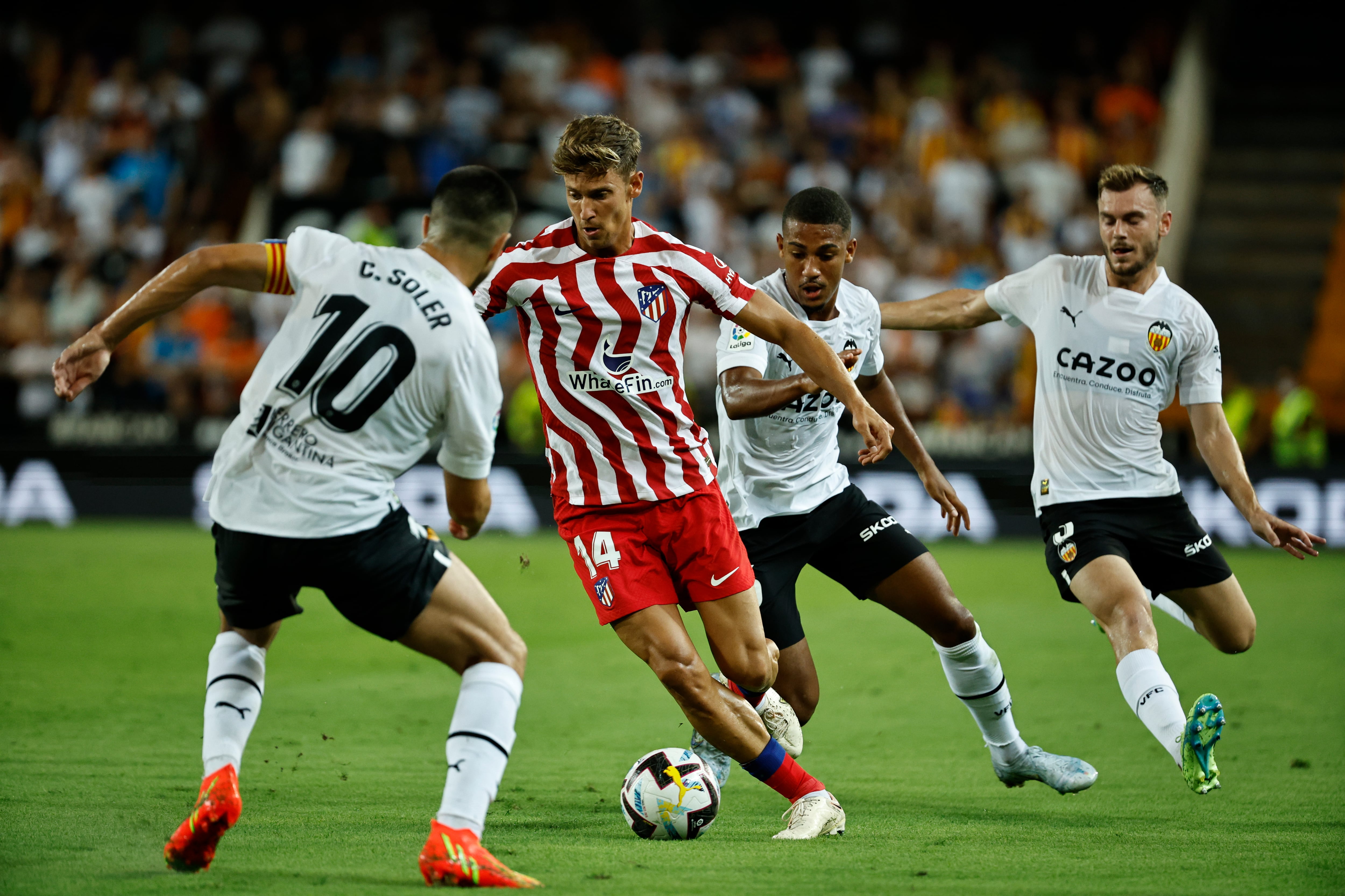 Valencia CF - Atlético de Madrid, partido de la jornada 5 de LaLiga EA Sports. EFE/Biel Aliño