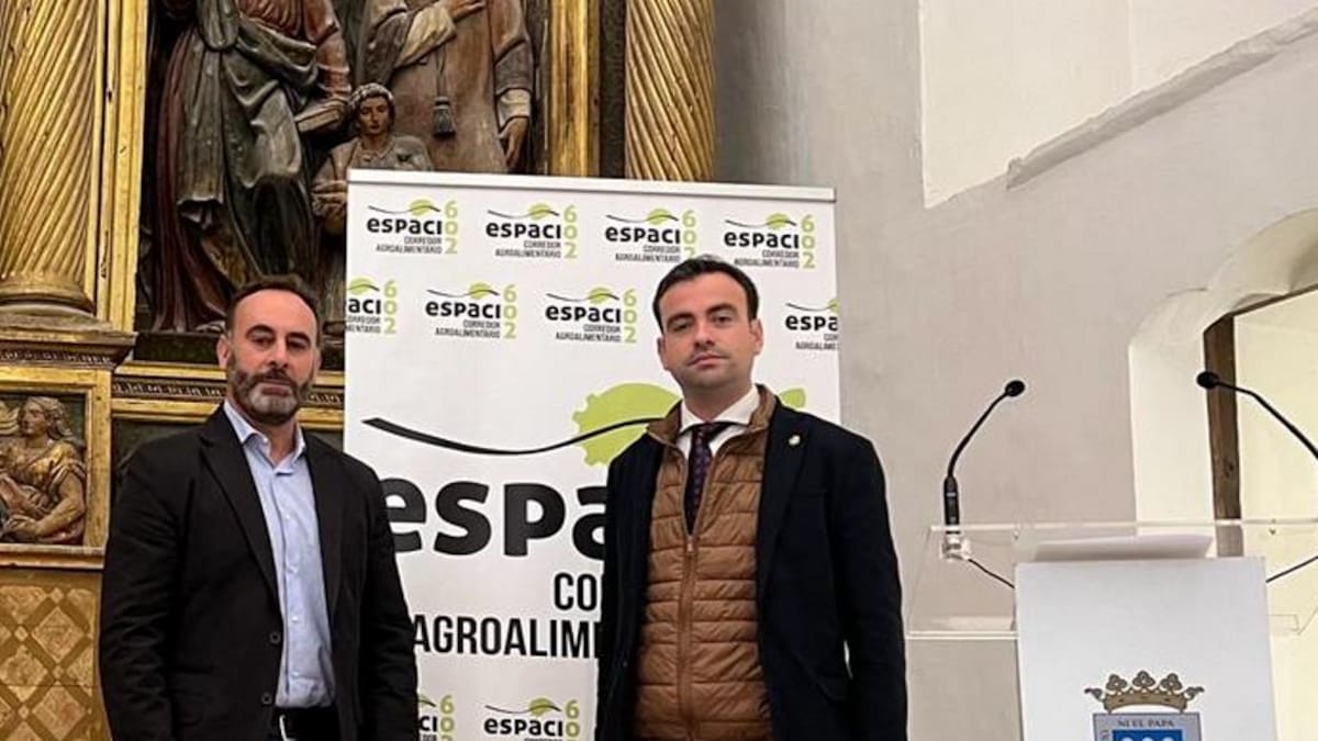 Carlos Fraile, alcalde de Cuéllar, habla de la participación de la localidad en las Jornadas sobre el Corredor Agroalimentario CL602