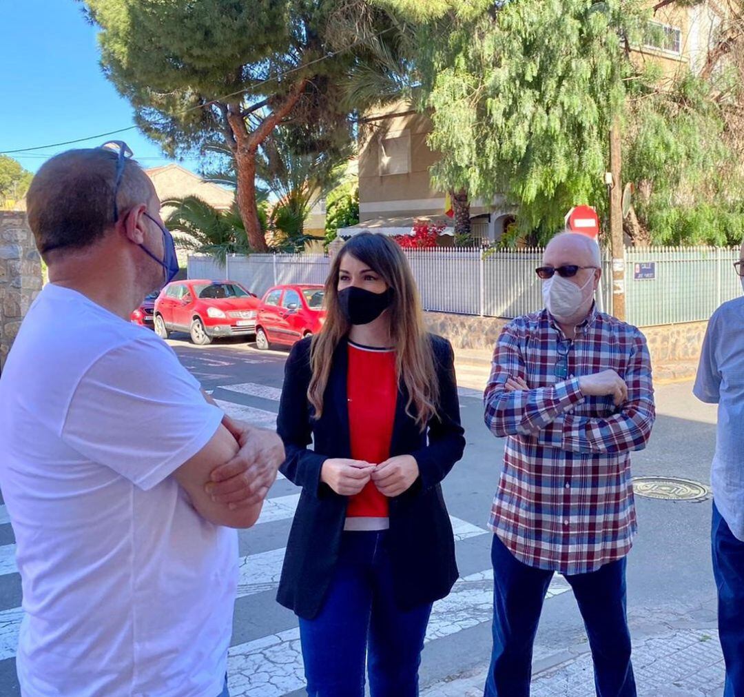 Visita a la pedanía de La Alberca de la portavoz del Grupo Municipal Popular en el Ayuntamiento de Murcia, Rebeca Pérez