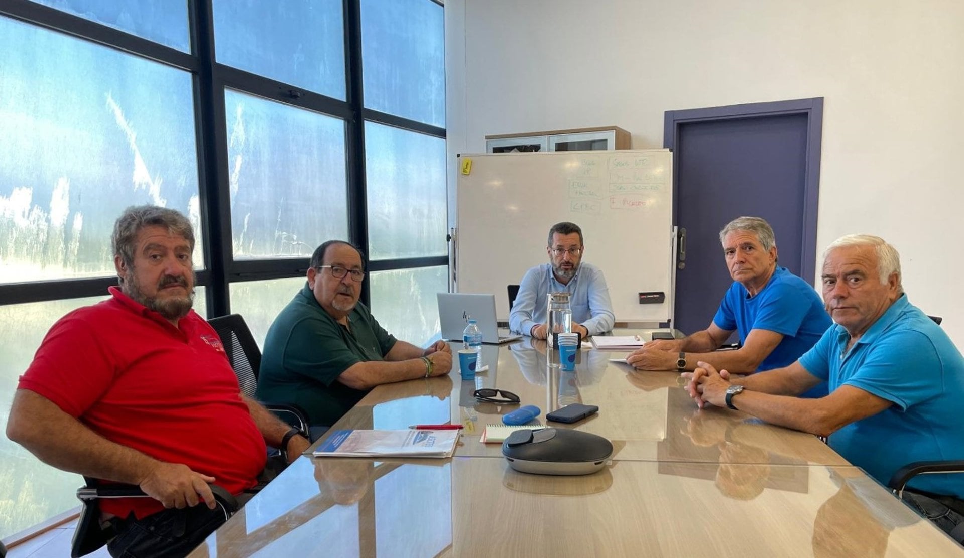 07/07/2025 El alcalde de La Línea con la Asociación de Trabajadores Españoles en Gibraltar.
POLITICA ESPAÑA EUROPA ANDALUCÍA
AYUNTAMIENTO DE LA LÍNEA
