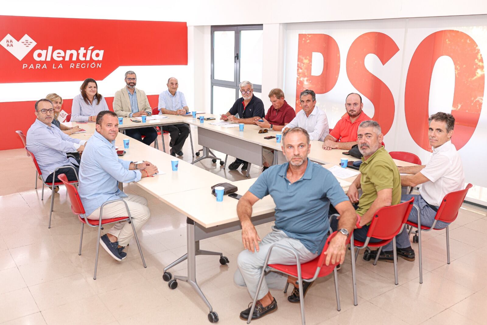 Reunión del secretario general del PSRM, Francisco Lucas, con representantes de las organizaciones agrarias COAG, FECOAM, ASAJA, UPA y Proexport