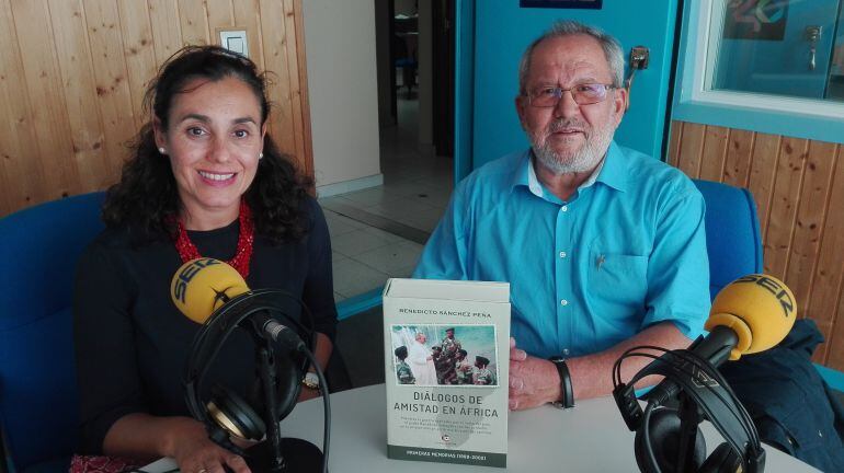 Mercedes Regidor y el Padre Benedicto Sánchez