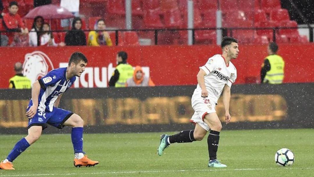 Lara frente al Alavés.