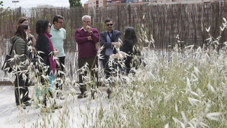 Joan Ribó en su visita al CEIP Max Aub