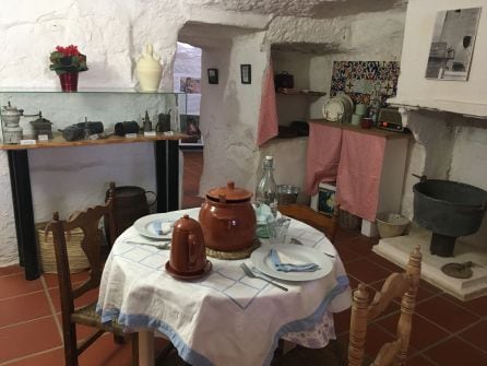 Comedor de la Cueva