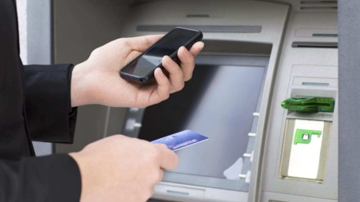 Bizkaia pierde desde el año 2008 hasta el primer cuatrimestre del año el 53 por ciento de sus entidades financieras