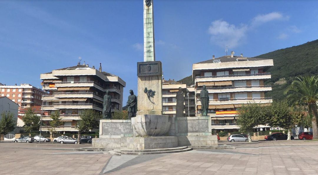 Monumento a Carrero Blanco en Santoña.