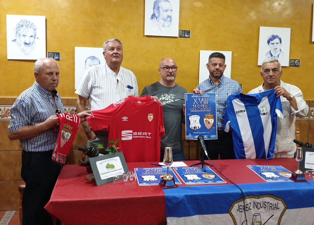 Presentación del Trofeo La Copa y la Venencia en la Venta Albariza 