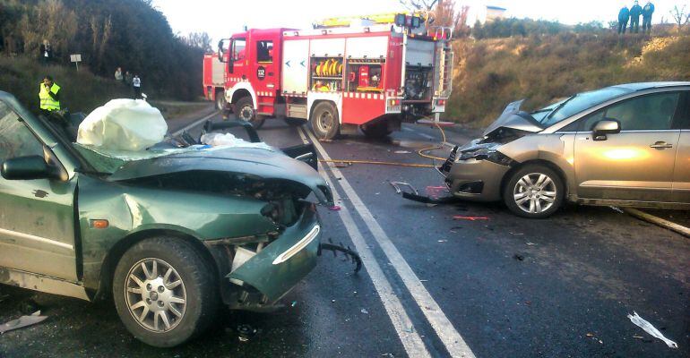 Accident múltiple a la N-230 al pk 9, al terme municipal de Torrefarrera