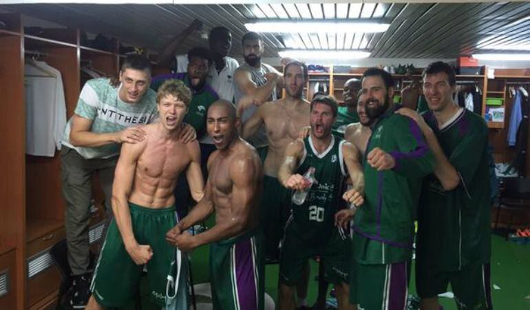Laboral Kutxa se despidió de la liga y Unicaja lo celebró.