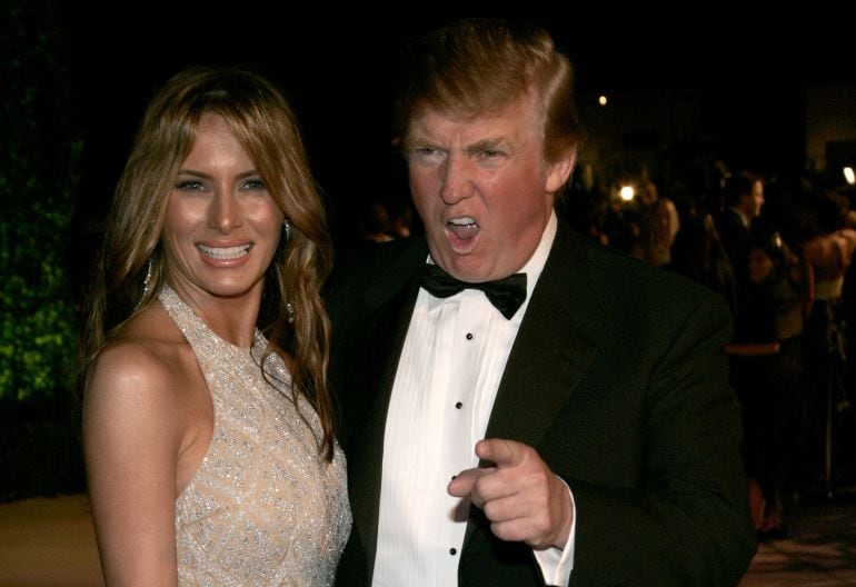 Melania y Donald Trump, en la fiesta de los Óscar de Vanity Fair en 2005