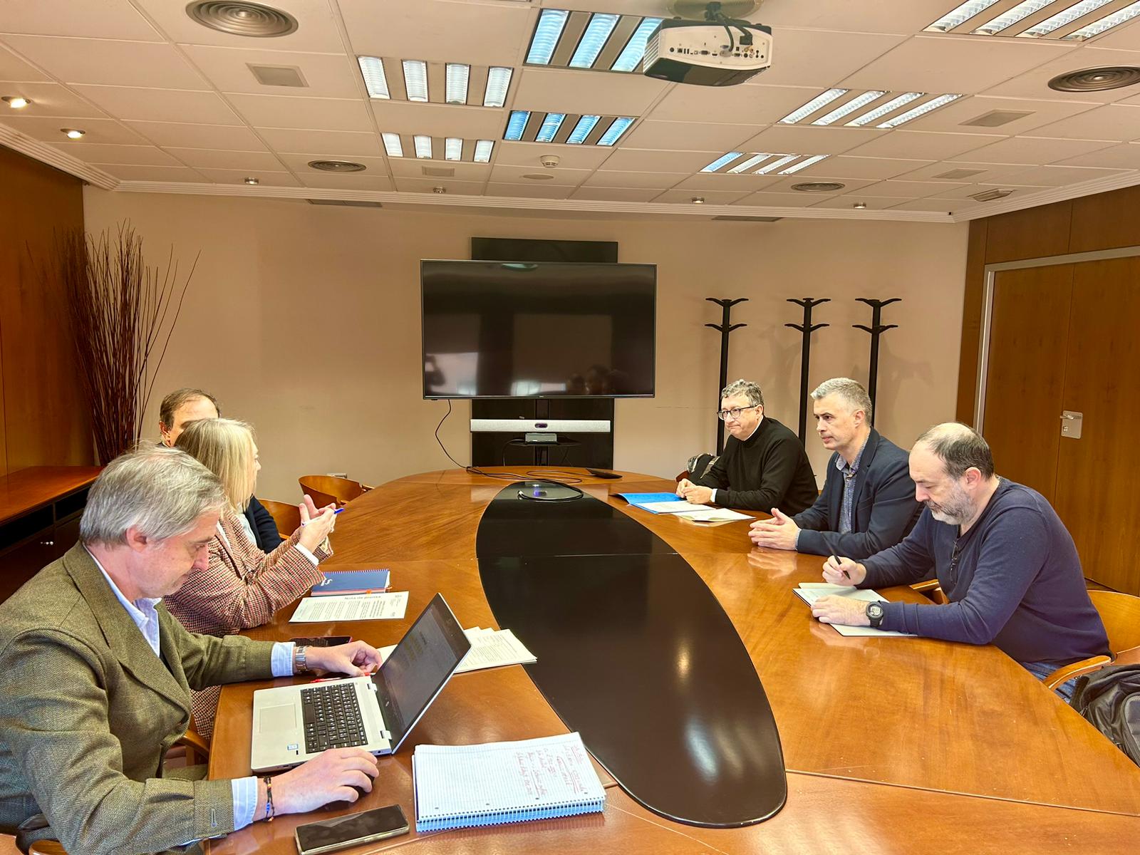 La actuación permitirá mejorar la calidad del agua y la garantía del suministro al municipio, al tiempo que conseguirá la eficiencia energética del abastecimiento y se reducirán los costes de explotación de las infraestructuras