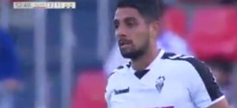 La cara de desolación de Michael Gaffoor tras marcarse en propia puerta