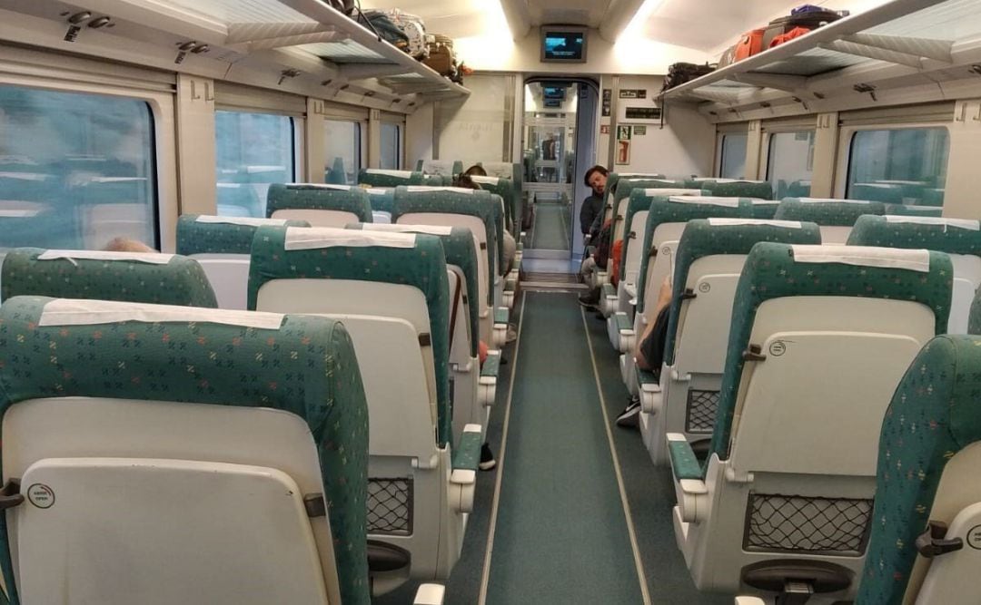 Interior de un tren de Renfe