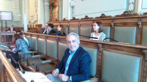 Jesús Presencio y Pilar Vicente en su nuevo escaño del Salón de Plenos