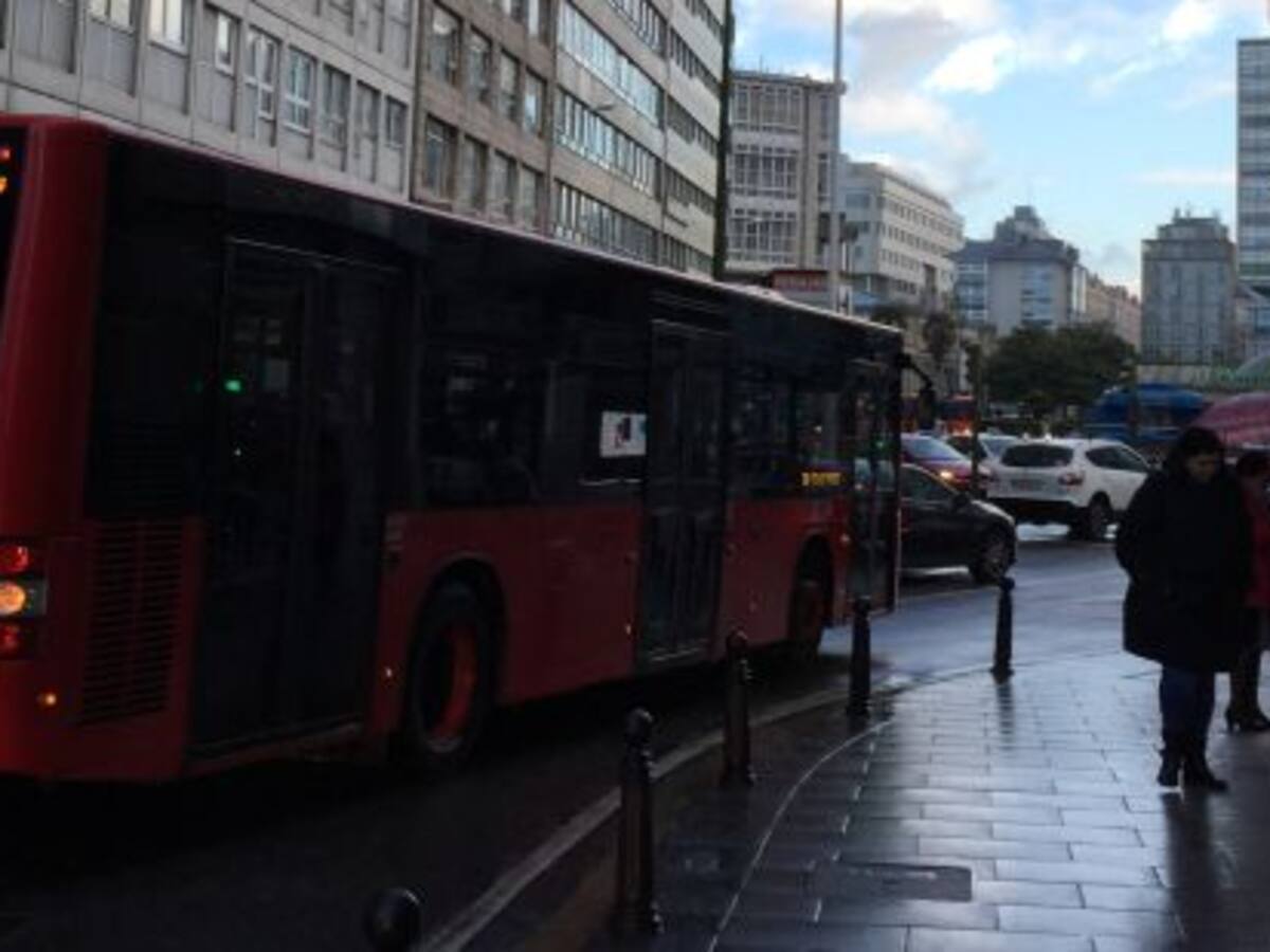 Tres mujeres utilizaron el bus antiacoso en su primer fin de semana