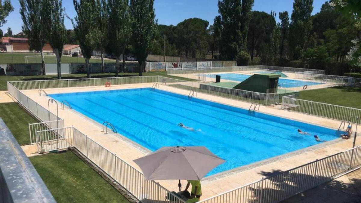 El verano llega a la piscina municipal