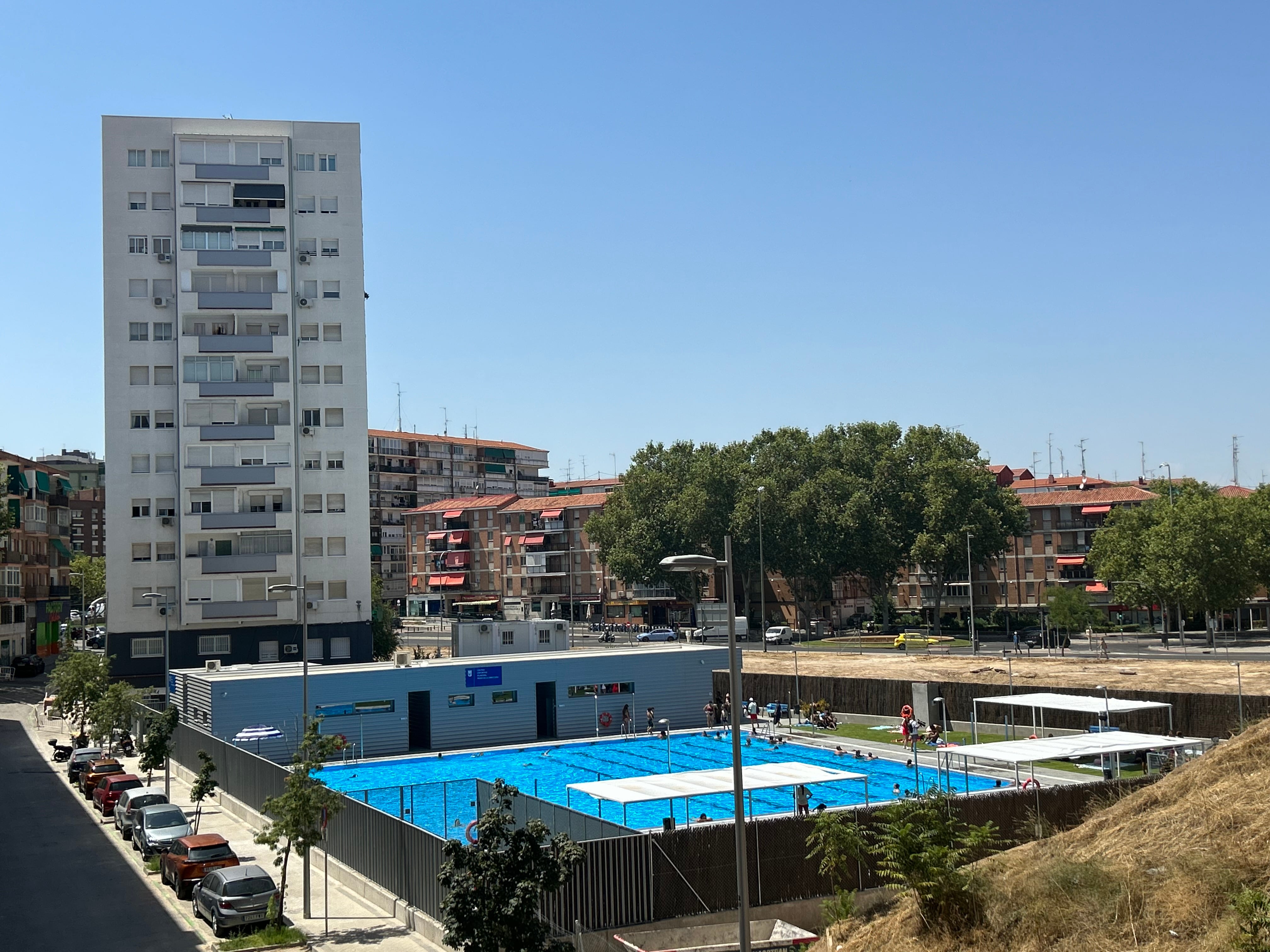 Vista de la piscina de Tetuán