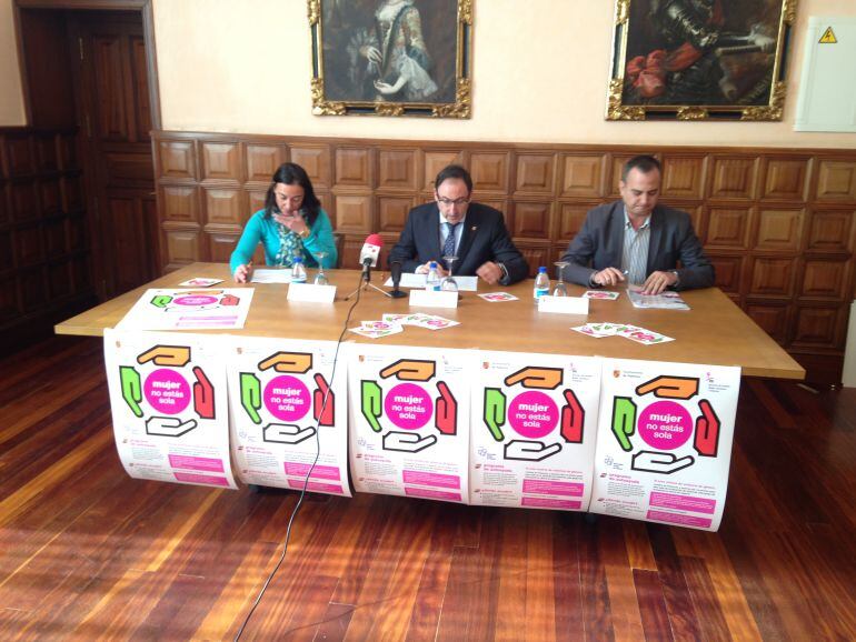 María Álvarez (concejal), Alfonso Polanco (alcalde) y Luis Ángel Pérez Concejal