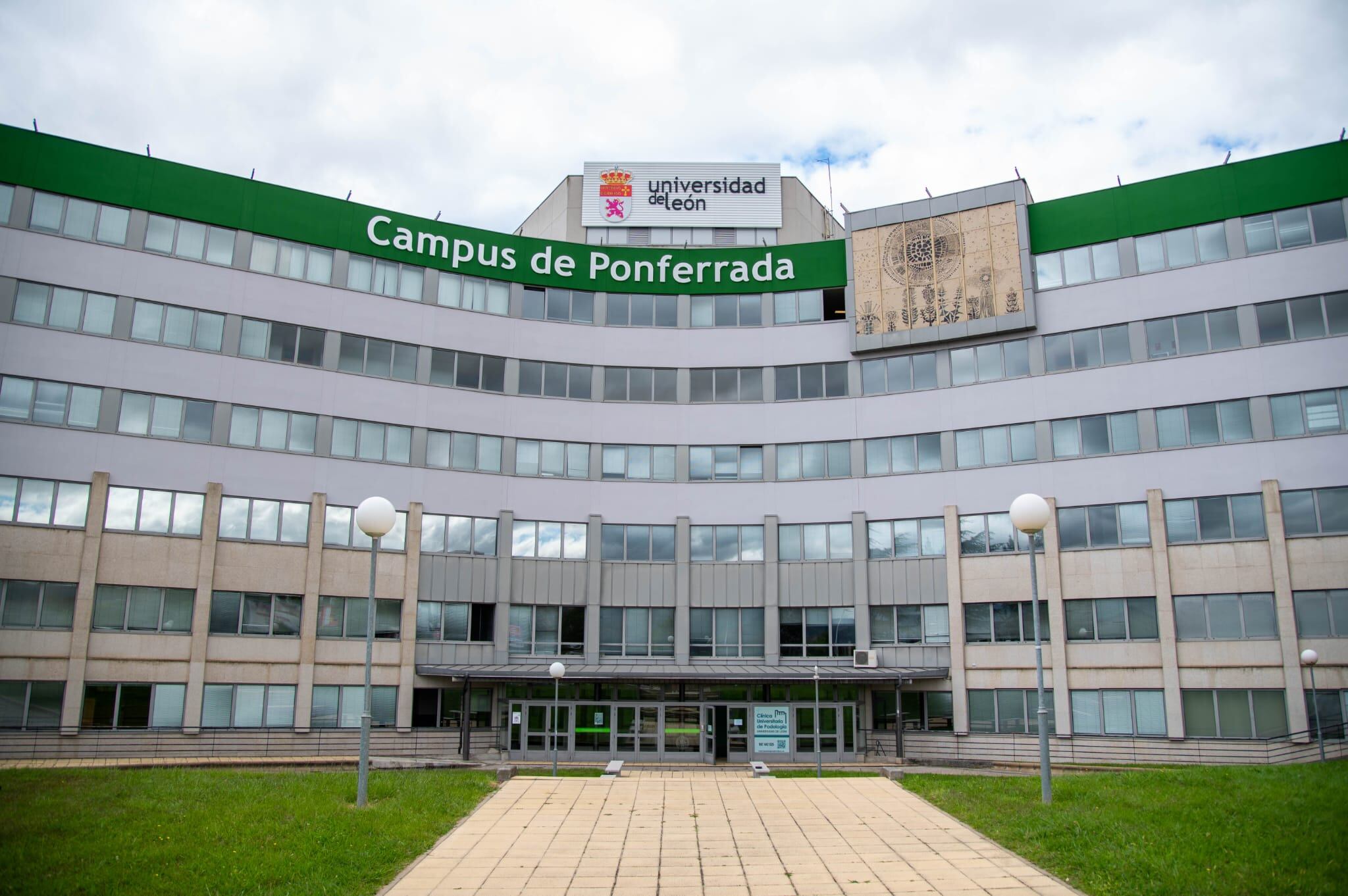 Fachada Campus de Ponferrada