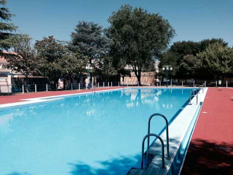 Piscina municapal de Guadix