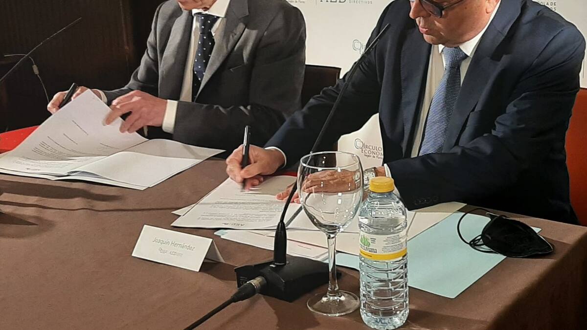 El presidente de AED y director general de Caixabank pide optimismo ante las incertidumbres macroeconómicas y geopolíticas