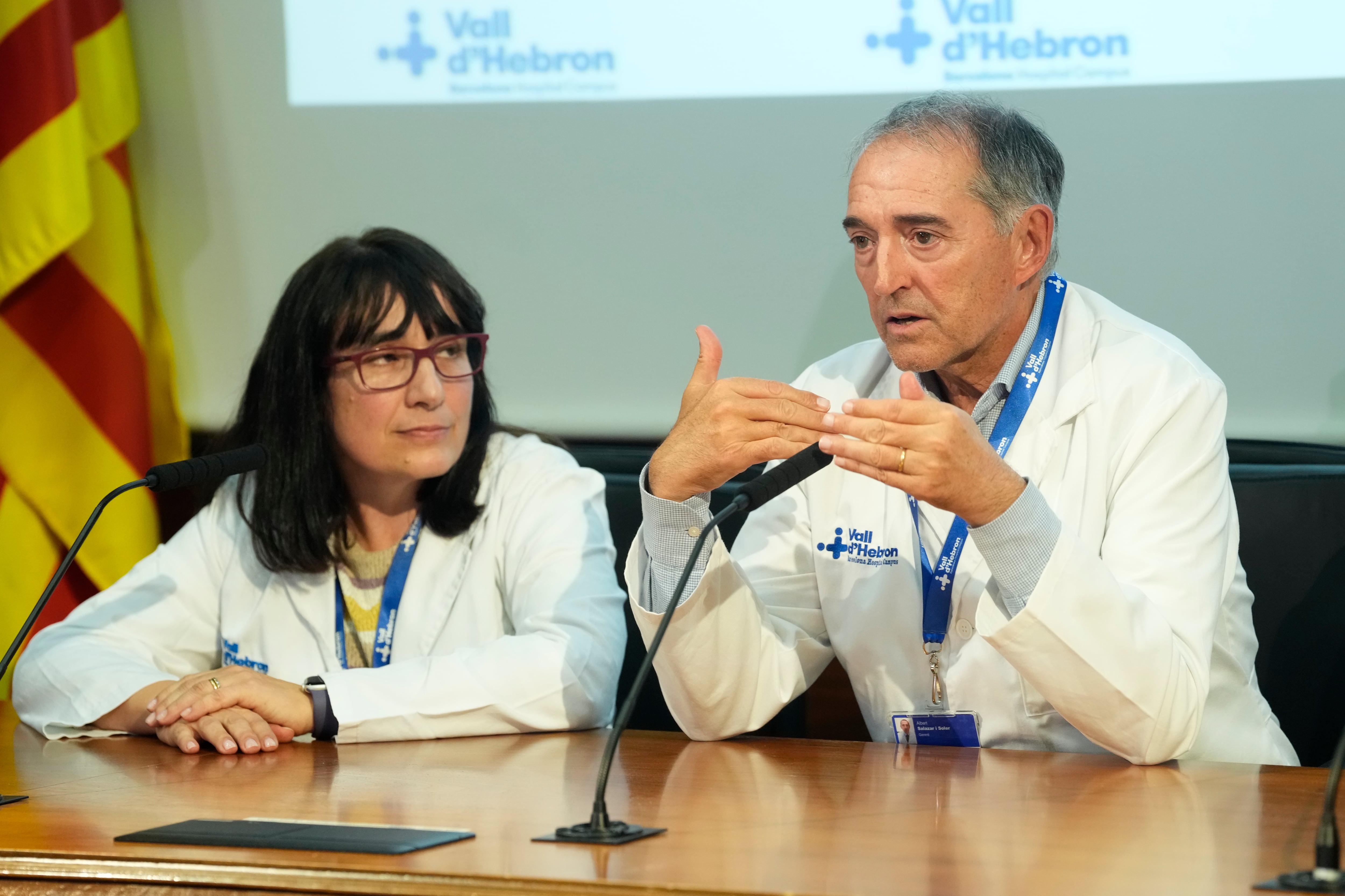 Els doctors de Vall d'Hebrón a la roda de premsa d'aquest dilluns
