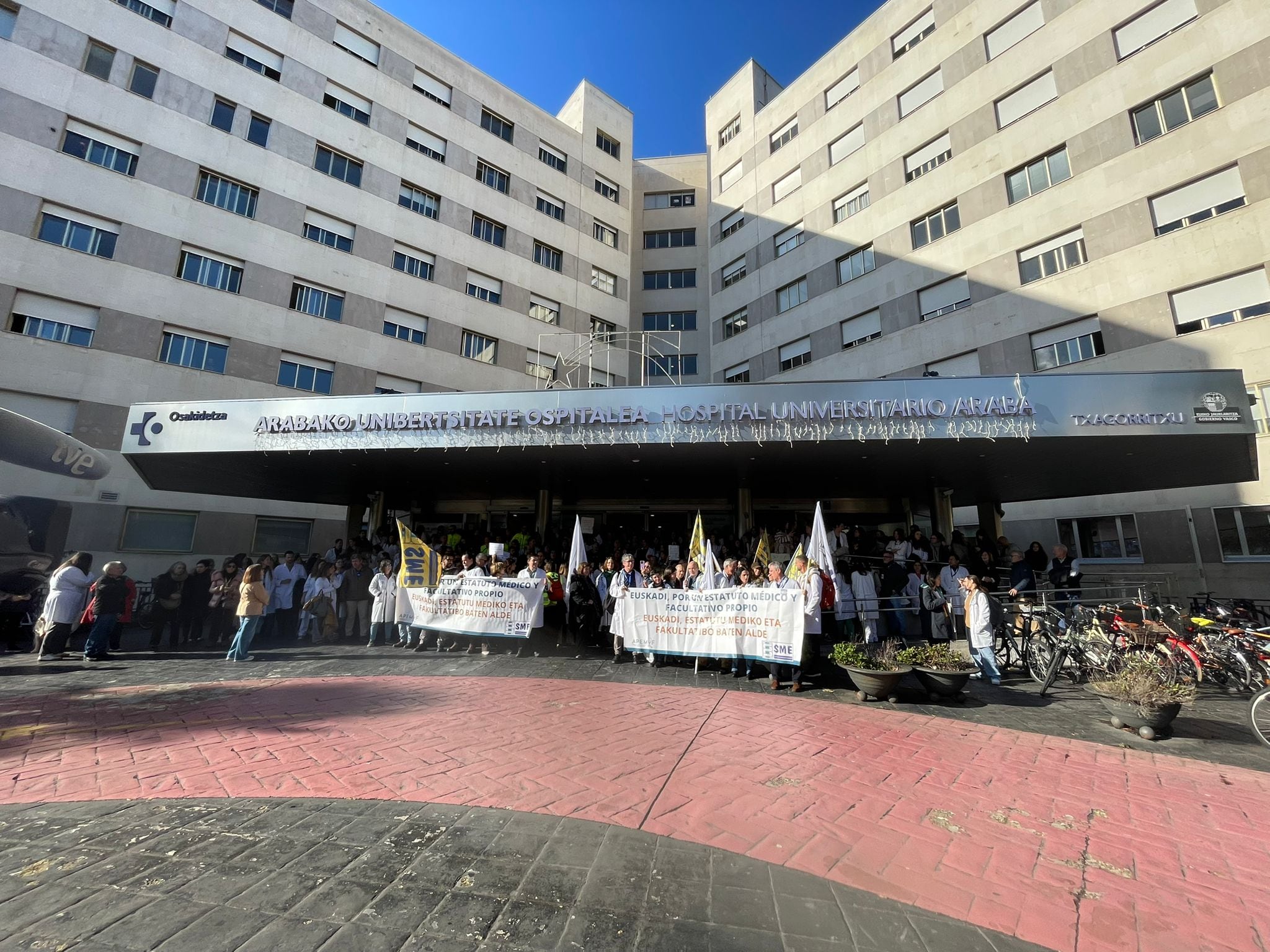 Huelga de médicos en Txagorritxu