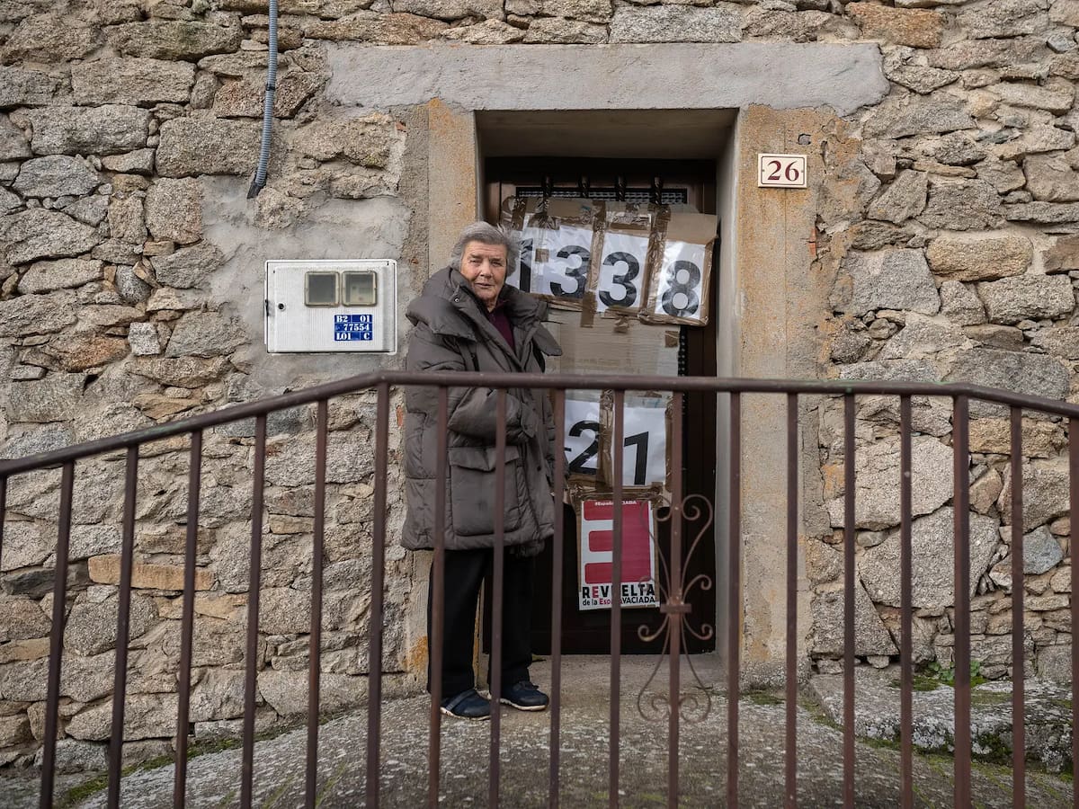 "Llevamos 2.164 días sin médico, somos la España vaciada y bien vaciada": la vida en un pueblo de solo 18 habitantes