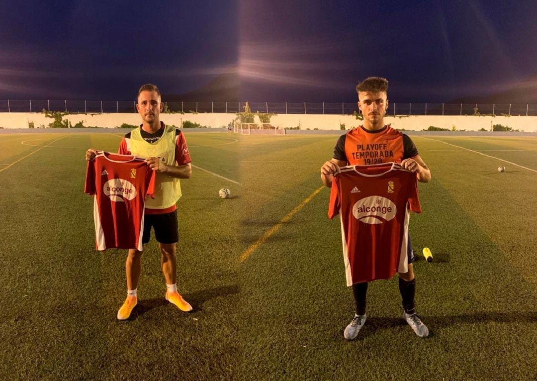 Carrillo, a la derecha y Manu Ogallar, a la derecha, las dos últimas incorporaciones del Jódar C.F.