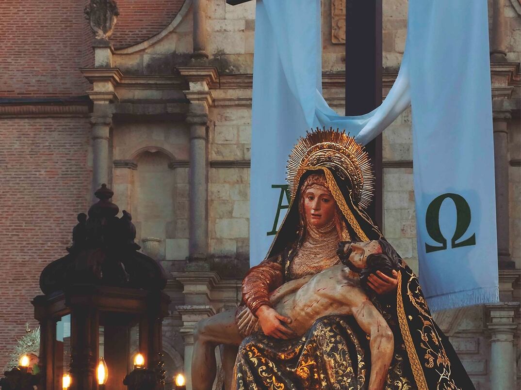 Imagen oficial de la Semana Santa de Medina del Campo 2024