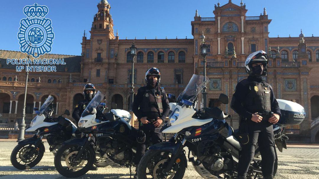 Imagen de Archivo del grupo de Motos de la Unidad de Prevención y Reacción de Sevilla