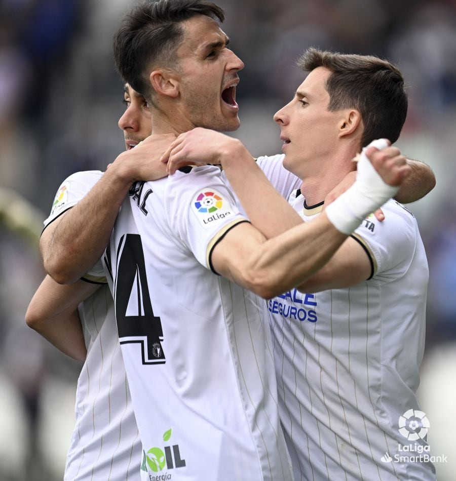 Celebración del segundo gol del Burgos