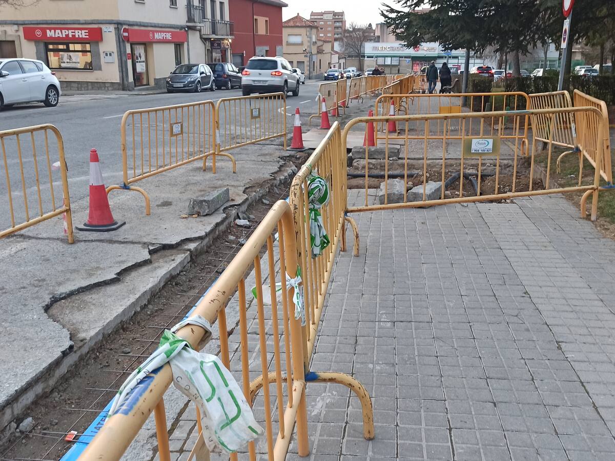 Modificaciones en el tráfico por el asfaltado en la calle Tejedores y en la carretera de Villacastín