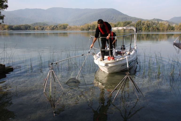 Una actuació a l&#039;entorn de peixos a l&#039;Estany