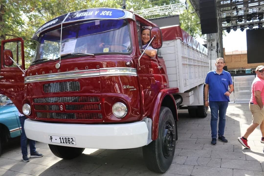 La alcaldesa en un camión