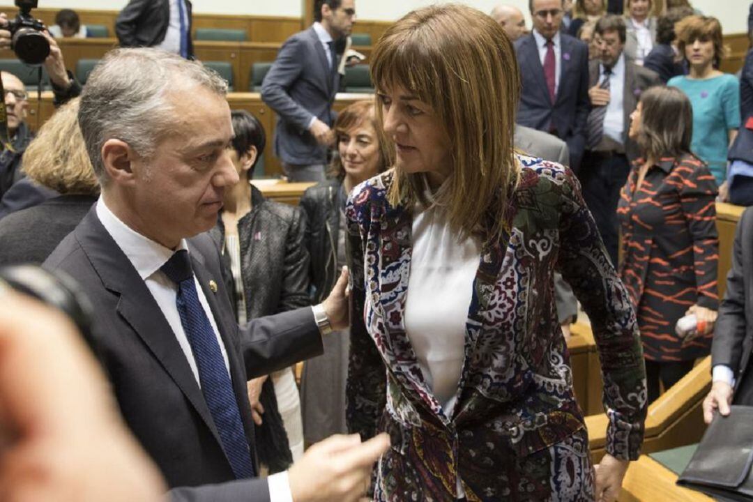 Iñigo Urkullu e Idoia Mendia en el parlamento vasco en una imagen de archivo