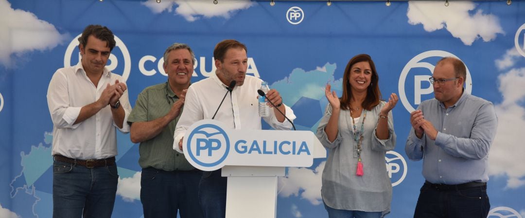 Presentación de Bonome como candidato en Oleiros