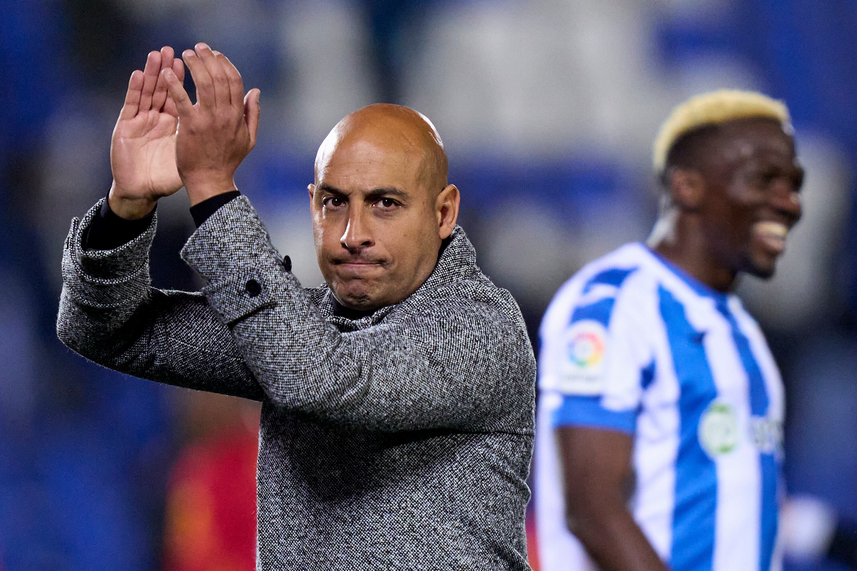 Mehdi Nafti, entrenador del CD Leganés (Photo by Diego Souto/Quality Sport Images/Getty Images).