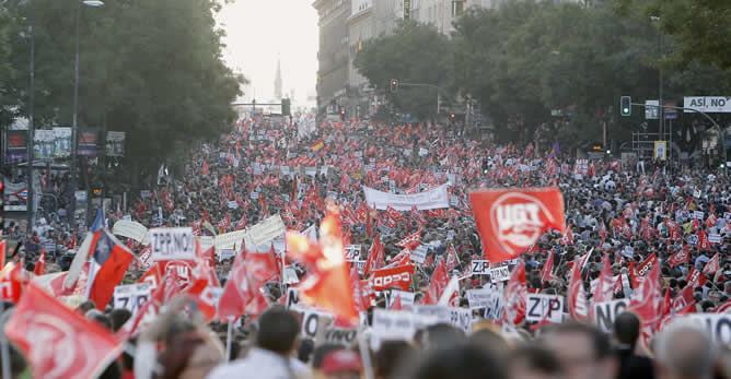 Un momento de la manifestación en Madrid de la huelga general contra de la reforma laboral del 29 de septiembre de 2010