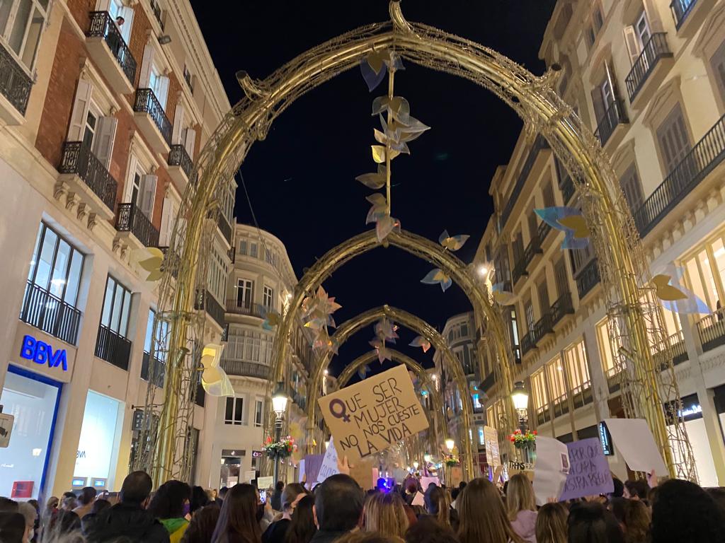 Manifestación del 8M de 2022 a su paso por Málaga (imagen de archivo)