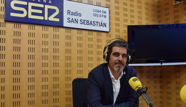 El alcalde, Eneko Goia, en el programa Hoy por Hoy San Sebastián.