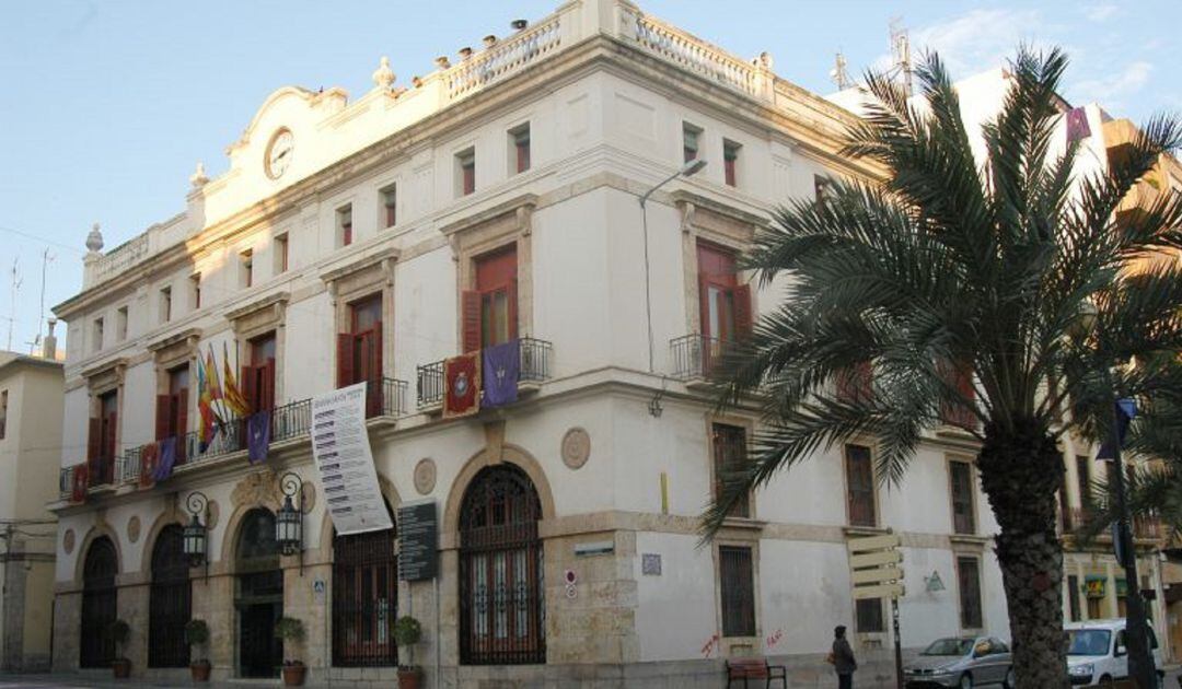 Fachada del Ayuntamiento de Sagunt