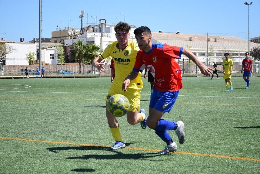 Antonio Moreno (d) nuevo jugador del Xerez DFC